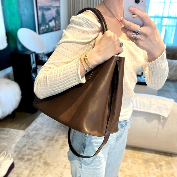 Prada double handle tote bag - Picture 5 of 17